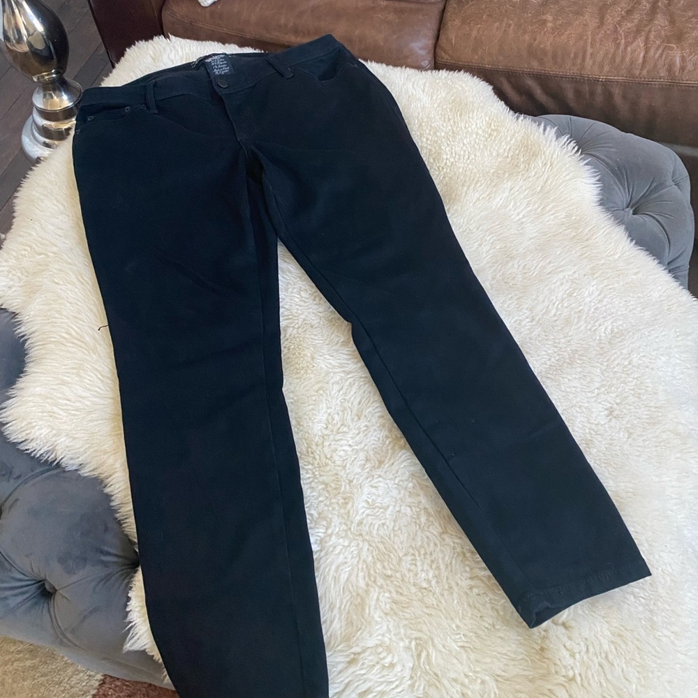 Source of Wisdom Women's Black Skinny Jeans Size 14 EUC